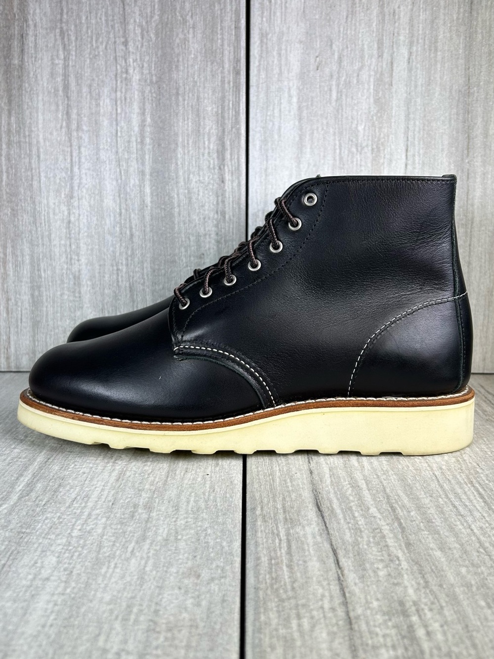 Red Wing 6-INCH ROUND toe boots - Picture 2 of 11